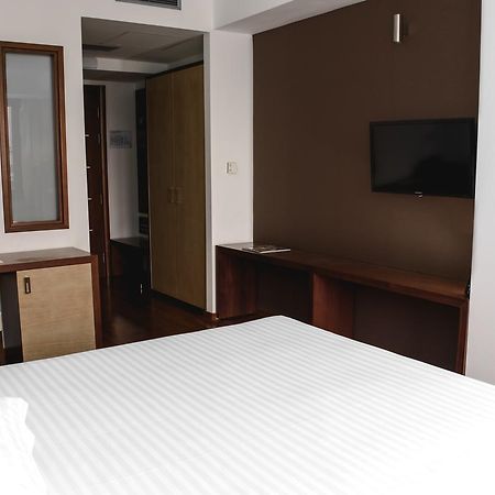 City5 Rooms & Suites By Lsa Skopje Exterior photo