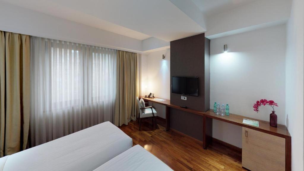 City5 Rooms & Suites By Lsa Skopje Exterior photo