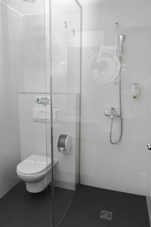 City5 Rooms & Suites By Lsa Skopje Exterior photo