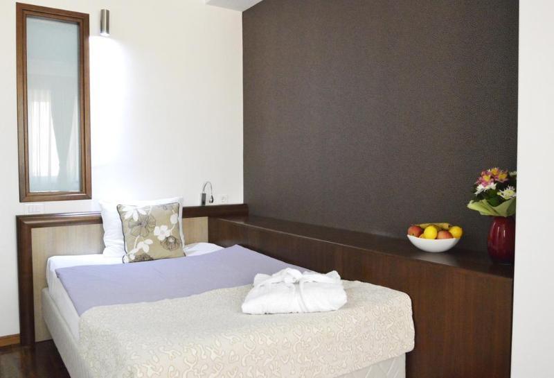 City5 Rooms & Suites By Lsa Skopje Exterior photo