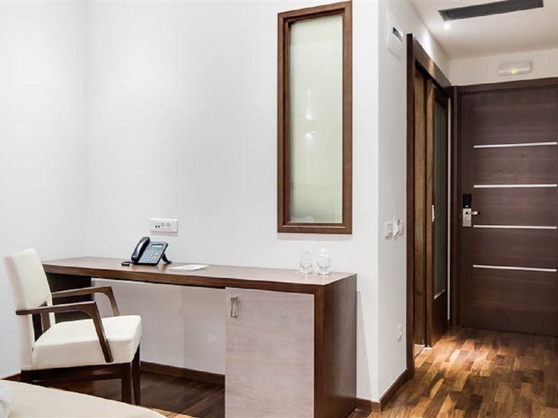 City5 Rooms & Suites By Lsa Skopje Exterior photo