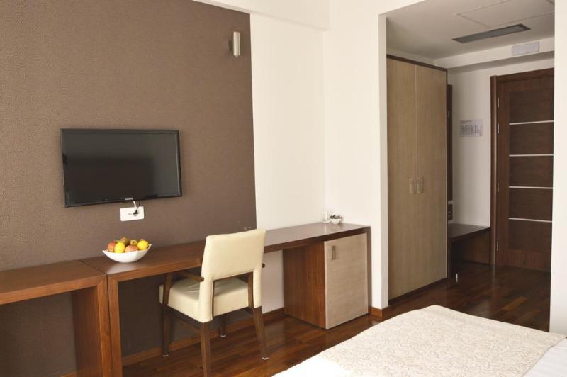 City5 Rooms & Suites By Lsa Skopje Exterior photo